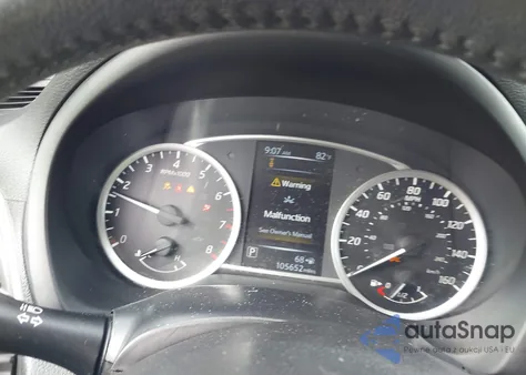 2018 Nissan Sentra Sv z USA, uszkodzony, nr VIN 3N1AB7AP2JY239238